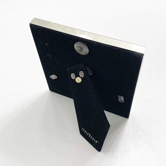 Storehouse silver square hammered frame - Picture 2 of 3